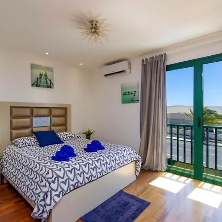 Spacious Private & Private Heated Pool - Sunshine Costa Teguise