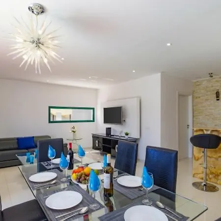 Villa Spacious Private & Private Heated Pool - Sunshine Costa Teguise